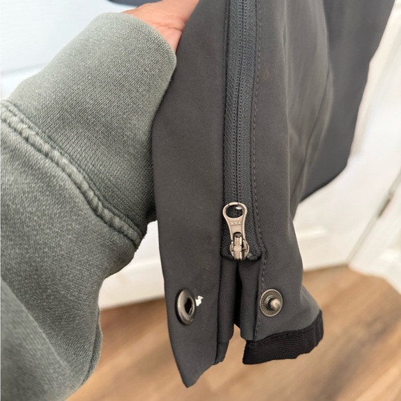 ATHLETA Snow Cruiser GRAY Lined Ski Snow Pants 2 EXCELLENT Snowboarding Winter - Picture 5 of 9